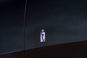 Ferrari 250 GT Berlinetta Pininfarina (1958) - das Pinin-Farina-Zeichen auf der Flanke