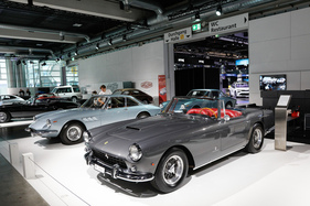 Ferrari 250 GT Cabriolet (1962) - auf dem Stand der Niki Hasler AG - 38. Auto Zürich 2025