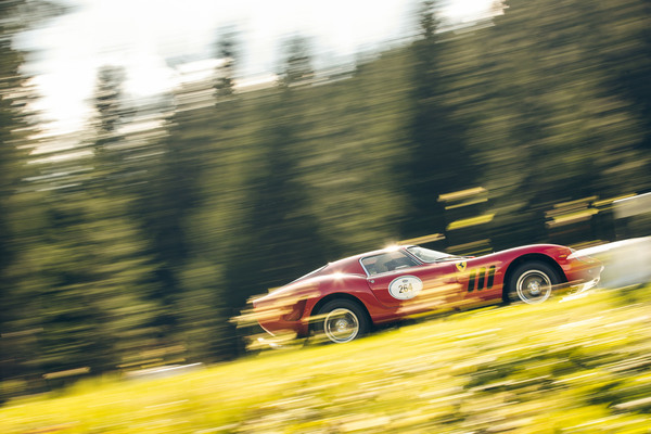 Image: Ferrari 250 GT Drogo on the Arosa ClassicCar hill climb circuit