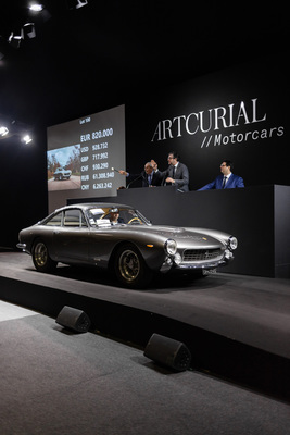 Ferrari 250 GT/L "Lusso" (1964) - wurde für fast eine Million Euro verkauft - Artcurial Rétromobile Versteigerung 2019 (1964)