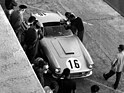 Ferrari 250 GT LWB California Spider Competizione (1959) - an den Boxen von Le Mans, gefahren wurde natürlich offen