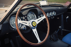 Ferrari 250 GT LWB California Spider Competizione (1959) - klassisches Ferrari_Lenkrad, grosse Instrumente