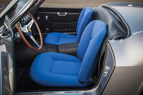 Ferrari 250 GT LWB California Spider Competizione (1959) - so schön waren die Sitze bei seinem Einsatz in Le Mans allerdings nicht überzogen