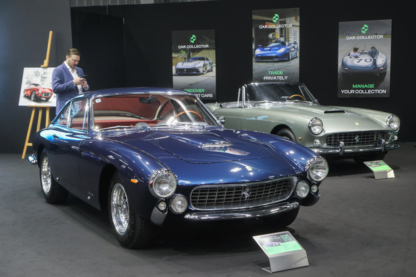 Bild Ferrari 250 GT Lusso (1964) - gesehen bei "Car Collector" - Rétromobile Paris 2024