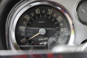 Ferrari 250 GT Pininfarina (1958) - Drehzahlmesser bis 8000 U/min