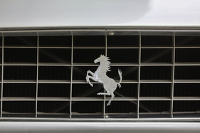 Ferrari 250 GT Pininfarina (1958) - das Ferrari-Rösschen im Kühlergrill (1958)