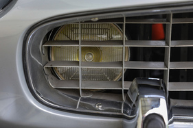 Ferrari 250 GT Pininfarina (1958) - die Zusatzscheinwerfer unter dem Gitter