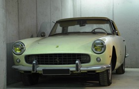 Ferrari 250 GT Pininfarina (1959) - dieser Scheunenfund wurde von Artcurial an der Le Mans Versteigerung 2012 weit über dem Schätzpreis für € 210'871 verkauft (1959)