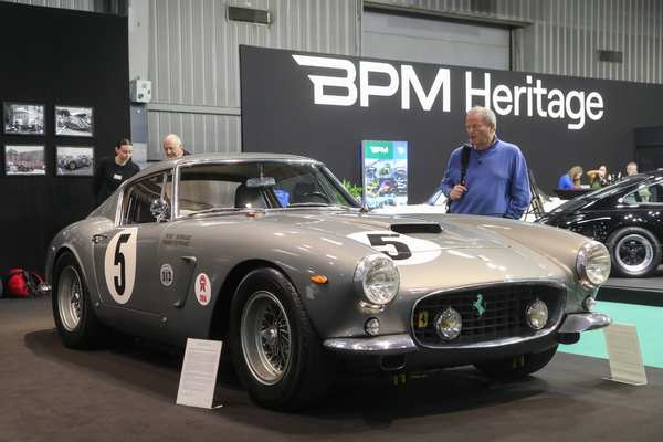 Ferrari 250 GT SWB (1961) - Berlinetta SEFAC Comp, Chassis 3005 GT, Sieger 1000 km Paris, gesehen bei Lukas Hüni - Rétromobile Paris 2024