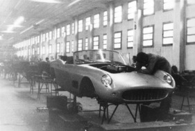 Ferrari 250 GT Spider California (1957) - Fertigung des ersten Exemplares im Dezember 1957 (?) bei Ferrari
