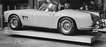 Ferrari 250 GT Spider California (1962) - an einer Ausstellung