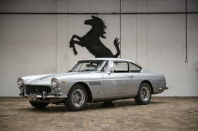 Ferrari 250 GTE 2+2 Series III by Pininfarina (1963) - als Lot 129 an der RM/Sotheby's Versteigerung von Paris am 13. Februar 2021