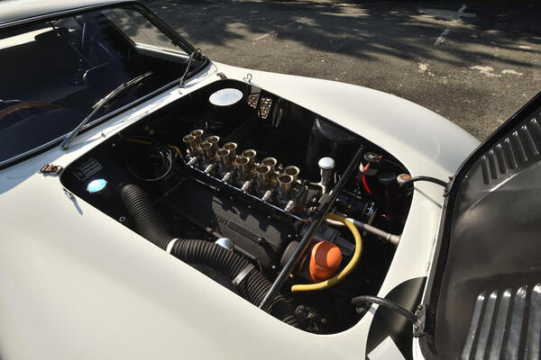 Image: Ferrari 250 GTO "Bianco Speciale" (1962) at Mecum Auctions - Engine compartment