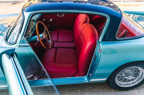 Ferrari 250 Gran Turismo Ellena (1958) - bequeme und breitere Sitze als beim Vorgänger, man konnte notfalls auch zu dritt sitzen vorne