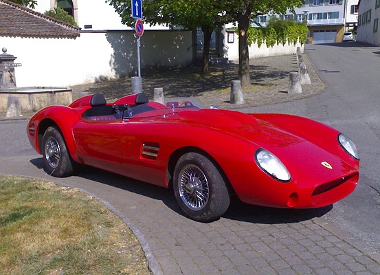 Ferrari 250 Monza Replica (1968) - angeboten an der "Auktion Classic & Exklusiv Cars" im Salzhaus in Wangen an der Aare am 12./13. Oktober 2012