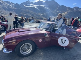 Bild Ferrari 250 SWB (1962) mit Susanne Halusa, frischer Renn-Lizenzhalterin – Bernina Gran Turismo 2025