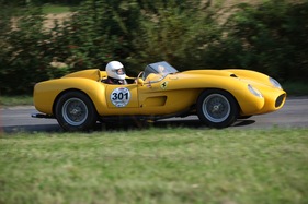 Ferrari 250 Testa Rossa (1957) - an der Bergprüfung Altbüron 2013