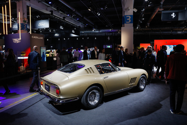 Bild: Ferrari 275 GTB (1966) - gesehen bei Ronnie Kessel - 38. Auto Zürich 2025