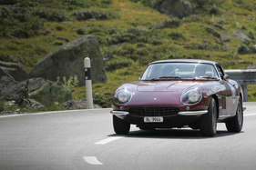 Ferrari 275 GTB 4C (1967) - bei der Überquerung des Flüelapasses an der Passione Engadina 2019