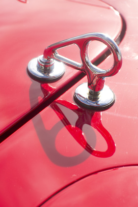 Ferrari 275 GTB/C (1966) - Motorhauben-Verschlüsse