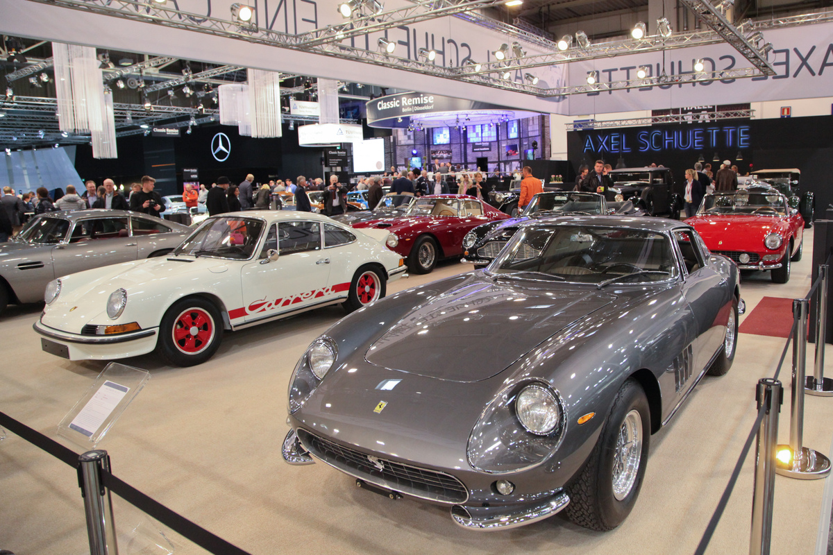 Ferrari 275 GTB and Porsche 911 Carrera RS at Axel Schuette - seen at the Techno Classica 2016
