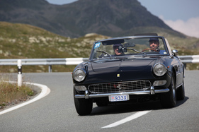 Ferrari 275 GTS (1966) - bei der Überquerung des Flüelapasses an der Passione Engadina 2019