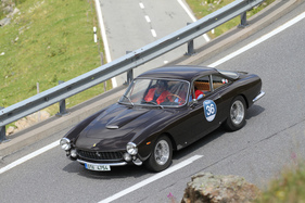 Ferrari 275 GTS (1966) - bei der Überquerung des Flüelapasses an der Passione Engadina 2019