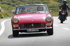 Ferrari 275 GTS Cabriolet (1965) - bei der Überquerung des Flüelapasses an der Passione Engadina 2019