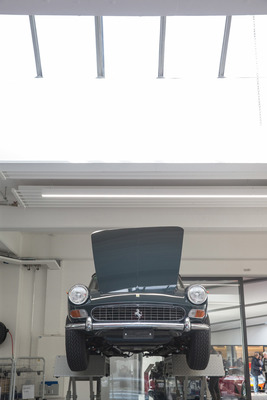 Ferrari 275 GTS mit offener Motorhaube - SHRT GV 2020 / Niki Hasler AG