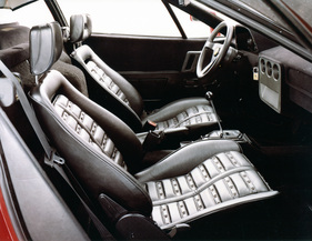 Ferrari 288 GTO (1985) - Interieur