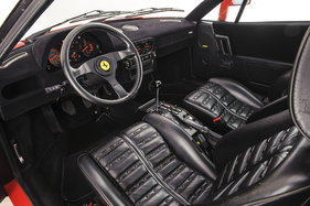 Ferrari 288 GTO (1985) - sportliches Interieur, Sessel wie im Daytona