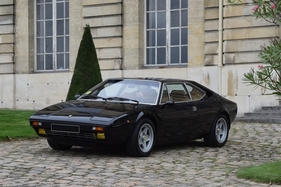 Ferrari 308 GT4 (1978) - als Lot 42 an der Artcurial-Versteigerung "Sur les Champs 11" in Paris am 5. November 2017