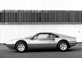 Ferrari 308 GTB (1976) - Von der Seite gesehen