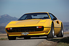 Ferrari 308 GTB (1976) - viele frühe 308 erhielten nachträglich grössere Frontspoiler, dieser ist original erhalten