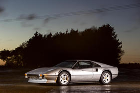 Ferrari 308 GTB Vetroresina (1976) - angeboten als Lot 369 an der Bonhams-Versteigerung im Grand Palais Paris am 4. Februar 2016