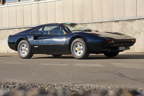 Ferrari 308 GTB Vetroresina (1977) - als Lot 110 an der Versteigerung der Oldtimer Galerie in Gstaad am 29. Dezember 2017
