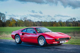 Ferrari 308 GTB Vetroresina Coupé (1977) - als Lot 166 angeboten an der Bonhams Olympia Versteigerung am 3. Dezember 2018