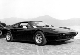 Ferrari 308 GTS (1978) - Aussenaufnahme von vorne links