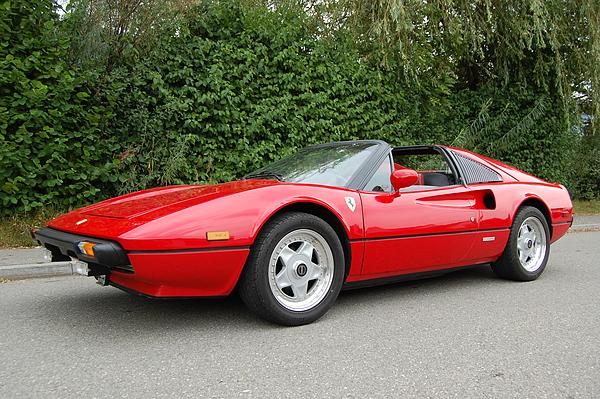 Ferrari 308 GTSi (1981) - angeboten als Lot 39 an der Versteigerung der Oldtimer Galerie Toffen vom 1. Dezember 2012