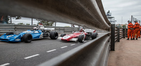Ferrari 312 B2 (1972) - im Kampf mit dem Matra MS 120B von 1971 - Grand Prix Historique de Monaco 2014