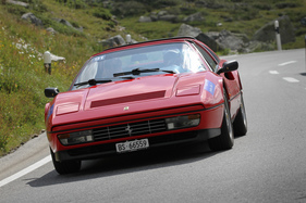 Ferrari 328 GTS (1987) - bei der Überquerung des Flüelapasses an der Passione Engadina 2019