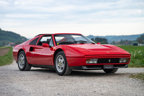 Ferrari 328 GTS (1988) - als 25 an der Swiss Classic World Versteigerung 2026 der Oldtimer Galerie