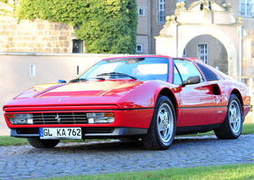 Ferrari 328 GTS cabriolet avec arceau (1988) - als Lot 396 an der Bonhams Versteigerung "Les grandes marques du monde au Grand Palais" in Paris 2017