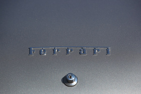 Ferrari 330 GT (1967) - der Ferrari-Schriftzug auf dem Heck