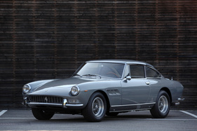 Ferrari 330 GT (1967) - sofort als Pininfarina-Design zu erkennen