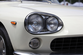 Ferrari 330 GT 2+2 (1965) - mit Doppelscheinwerfern - an der Dolder-Versteigerung der Oldtimer Galerie am 11. Juni 2016