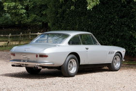 Ferrari 330 GT 2+2 Series I by Pininfarina (1964) – versteigert als Lot 236 durch RM Auction London 8./9. September 2013