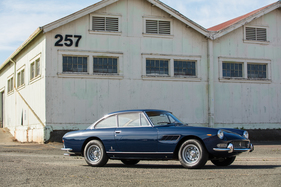 Ferrari 330 GT 2+2 Series II (1966) - als Lot 118 an der RM/Sotheby's Arizona Versteigerung 2017 angeboten