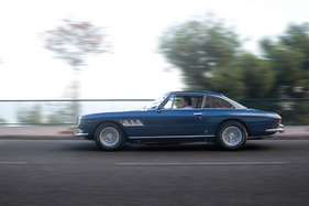 Ferrari 330 GT 2+2 Series II (1966) - als Lot 119 an der RM/Sotheby's Versteigerung in London am 7. September 2015