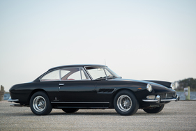 Ferrari 330 GT 2+2 Series II (1966) - als Lot 151 unter dem Hammer an der RM Auction in Monterey am 15./16. August 2014